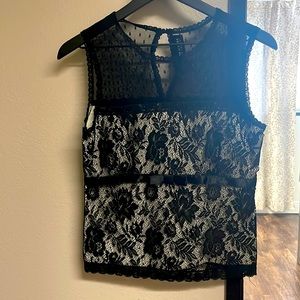 New York & Co sleeveless evening blouse in size XS